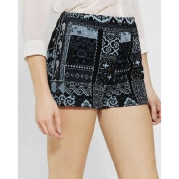 Ecote Urban Outfitters Jacquard Print Embroidered Shorts‎ Blue Black Size 6 - Picture 1 of 10